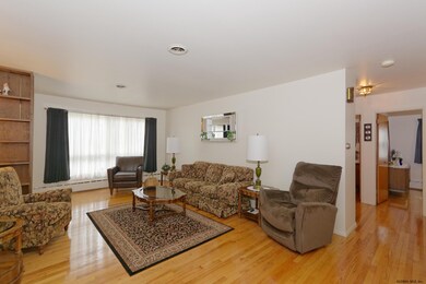 3 Brentwood Ave, Troy, NY 12180 - photo 4