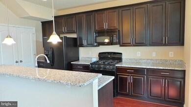 11894 Country Squire Way, Clarksburg, MD 20871 - photo 4