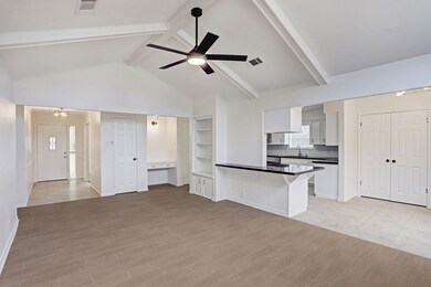 6813 Sherwood Dr, Houston, TX 77021 - photo 5