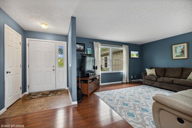 Foyer/Living Rm