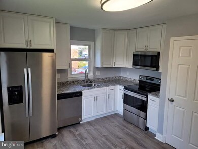 7109 Hastings Dr, Capitol Heights, MD 20743 - photo 2