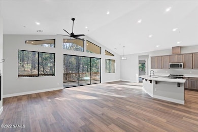 04-Family Room
