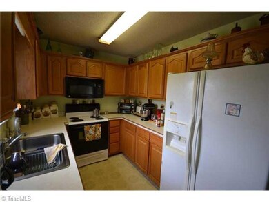 3499 Nc Highway 42 S, Asheboro, NC 27205 - photo 7