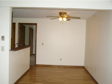 35 Seminary Hill unit 25, West Lebanon, NH 03784 - photo 3