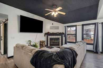 5754 S Honeysuckle Ln, Battlefield, MO 65619 - photo 3