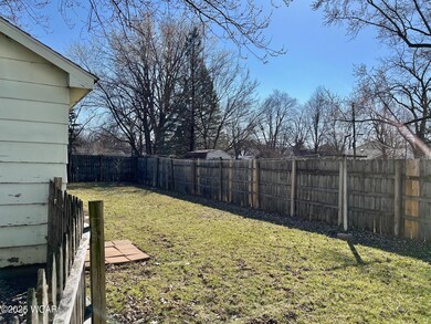 211 w oconnor 3