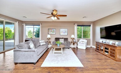 28320 N 44th Way-large-006-022-28320 N 4