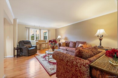 Town'n Harbor unit 8B, Freeport, NY 11520 - photo 4