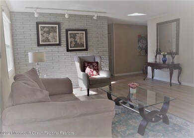 28 Imbrook Ln, Matawan, NJ 07747 - photo 6