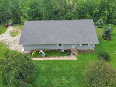 7117 Tarlton Rd, Circleville, OH 43113 - photo 4