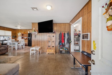 143 E 136th St N, Skiatook, OK 74070 - photo 5