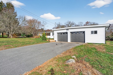 17 Lamphere Rd, Mystic, CT 06355 - photo 3