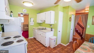 11760 Trophy Ct, Germantown, MD 20876 - photo 5