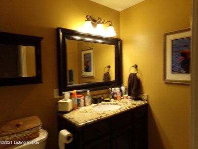 7008 Catalpa Springs Dr, Louisville, KY 40228 - photo 3