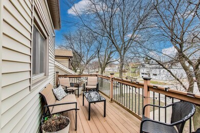 4 Upper Balcony