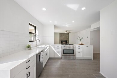 1730 Hunters Creek Dr, Southlake, TX 76092 - photo 6