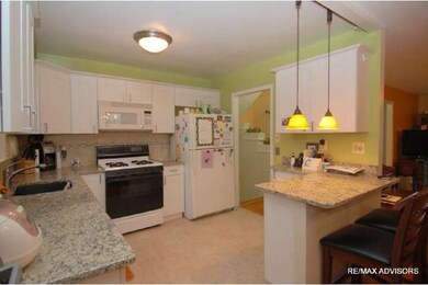 602 Midland Cir, Berwyn, PA 19312 - photo 2