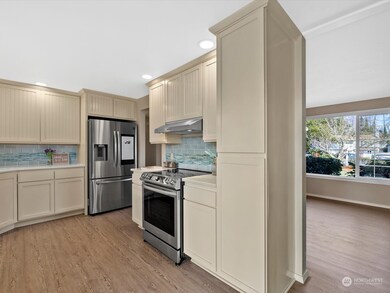 908 116th St SW, Everett, WA 98204 - photo 2