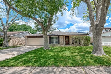 16511 Bougainvilla Ln, Friendswood, TX 77546 - photo 6