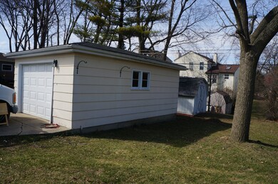 2600 Theresa Ave, Waukegan, IL 60085 - photo 7