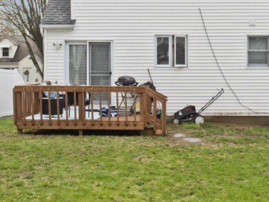34 Brighton St, Springfield, MA 01118 - photo 6