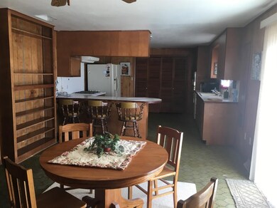 1207 S Madison St, Hugoton, KS 67951 - photo 6