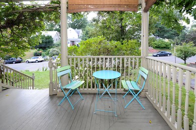 002_Porch