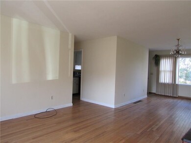 14 Circle Dr, Carmel, IN 46032 - photo 5