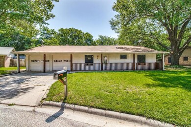 8 Brookhollow Cir, Gainesville, TX 76240 - photo 3