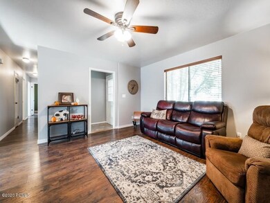 2_Living-Room_800x600_3584264