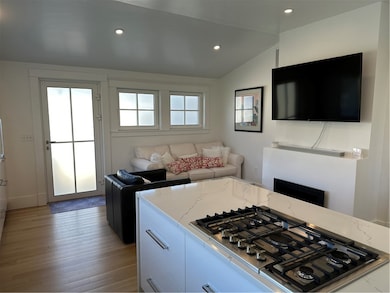 76 Memorial Blvd unit Rear, Newport, RI 02840 - photo 6