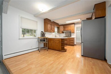 916 N 3rd St, Emmaus, PA 18049 - photo 7