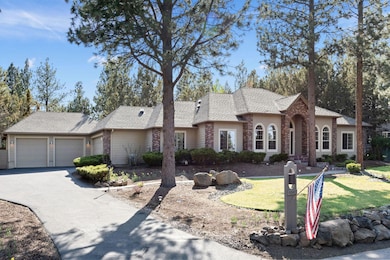 1047 NW Milton Ct
