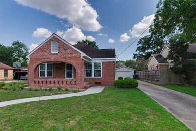 516 Woodard St, Houston, TX 77009 - photo 2