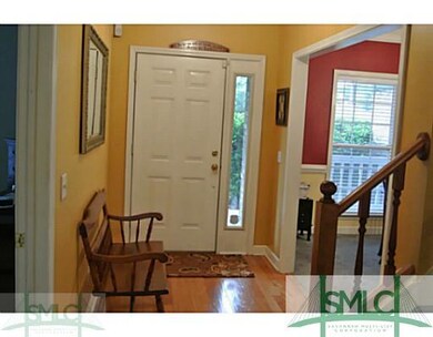 Foyer. Welcoming entry way.