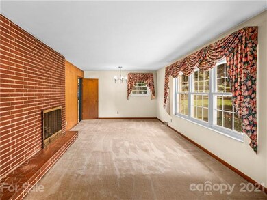 22 Stockwood Rd, Asheville, NC 28803 - photo 4