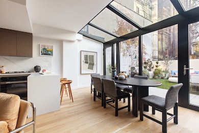 650 E 6th St unit TH, New York, NY 10009 - photo 5