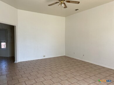 803 Barber Dr, Copperas Cove, TX 76522 - photo 2