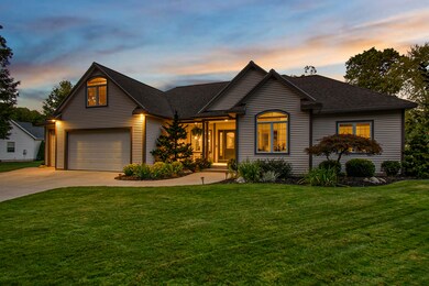 18034 Egret unit 4, Spring Lake, MI 49456 - photo 2