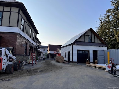 122 Regent St unit 1, Saratoga Springs, NY 12866 - photo 5