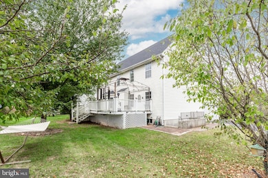 822 Wellesley Ct, Hampstead, MD 21074 - photo 2