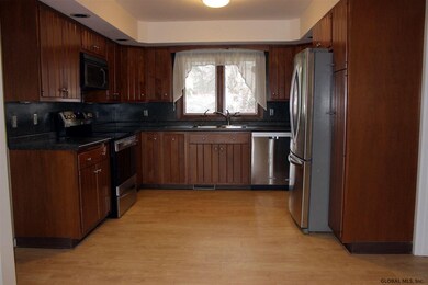 4057 River Rd, Schenectady, NY 12309 - photo 2