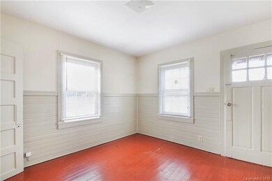 715 Hunt St, Statesville, NC 28677 - photo 6