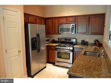 315 Chancellor Dr, Woodbury, NJ 08096 - photo 2