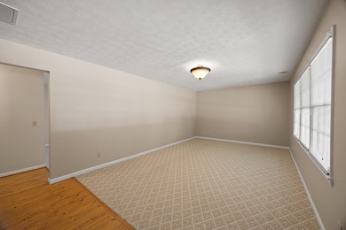 304 Pine St, Berea, KY 40403 - photo 5