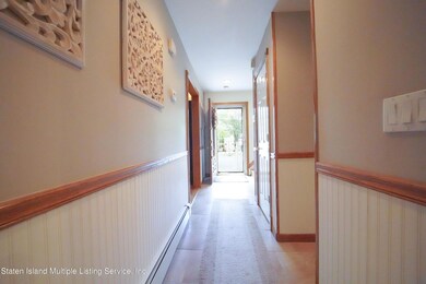 976 Sinclair Ave, Staten Island, NY 10309 - photo 4
