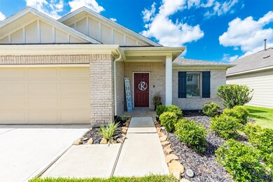 1253 Steed Bluff Dr, Alvin, TX 77511 - photo 4