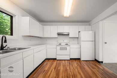 4-web-or-mls-1775 N Fanciful Pl-4