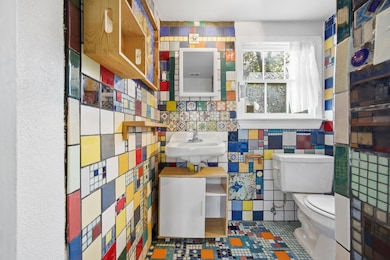 1706 E 38th 1 2 St, Austin, TX 78722 - photo 6