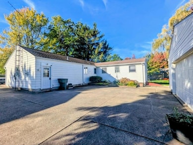 1495 Timber Rd, Mansfield, OH 44905 - photo 2